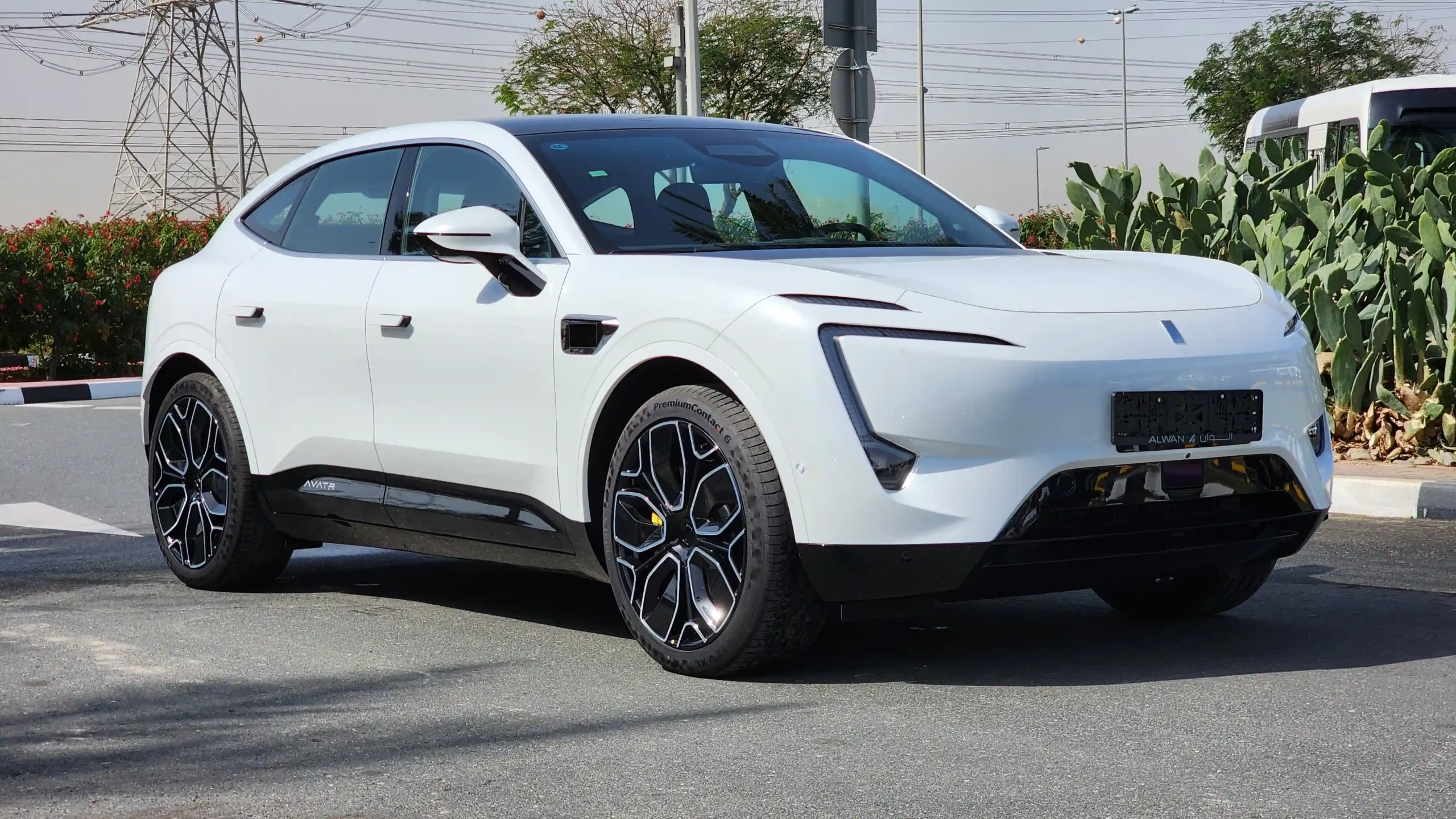 AVATR 11 AWD (White) for Sale Alwan