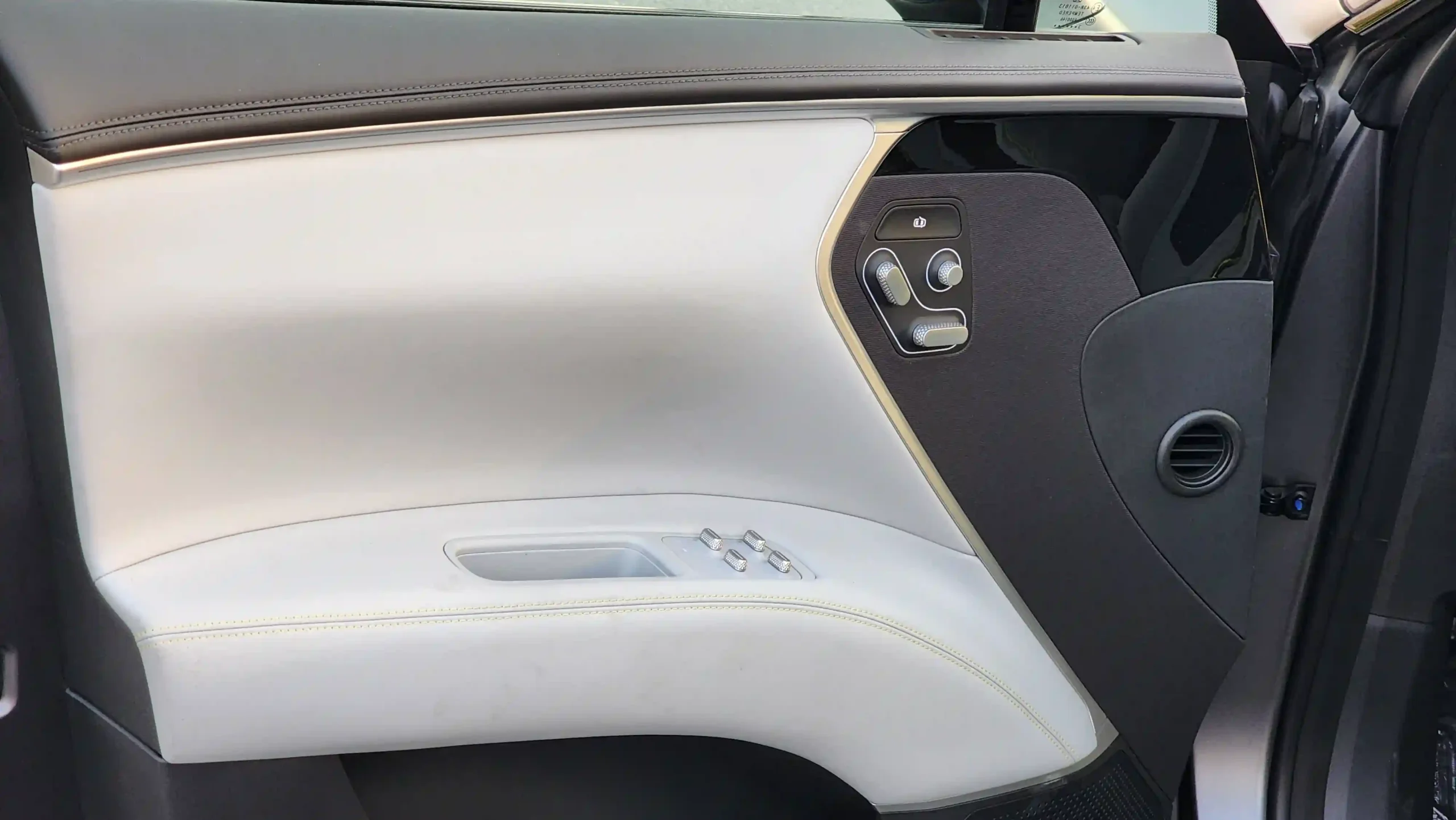 AVATR 11 SPORT VIP 4-Seater (Matte Grey) for Sale | Alwan