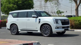 Nissan Patrol Platinum (White Red)